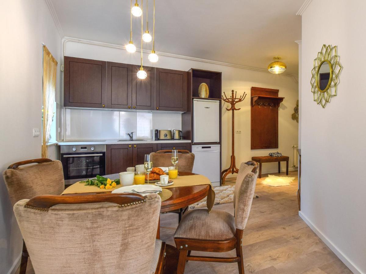 Königin Apartman Peçuy Dış mekan fotoğraf